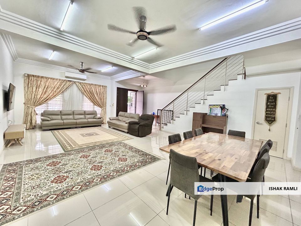 Cahaya Alam, Seksyen U12, Shah Alam Double Storey Superlink House RUMAH CANTIK, Selangor, Shah Alam
