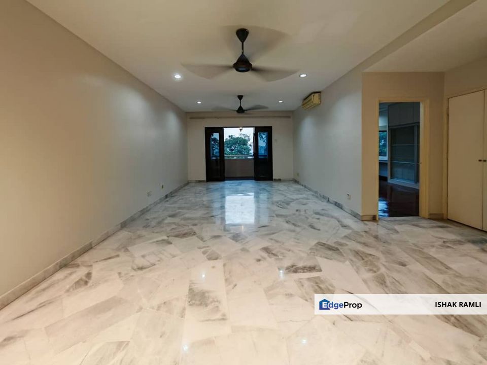 Sri Alam Condominium, Shah Alam Low Level and Below Market for sale , Selangor, Shah Alam