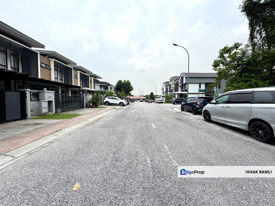 Cahaya Alam, Seksyen U12, Shah Alam Double Storey Superlink House for sale Facing Open, Selangor, Shah Alam
