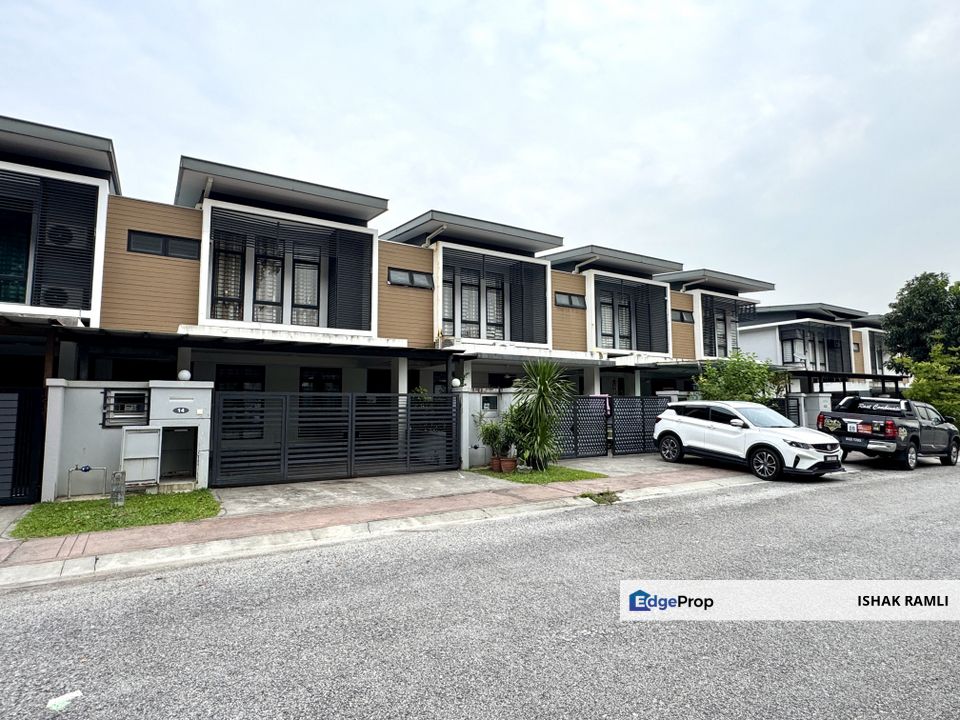 Cahaya Alam, Seksyen U12, Shah Alam Double Storey Superlink House for sale Facing Open, Selangor, Shah Alam