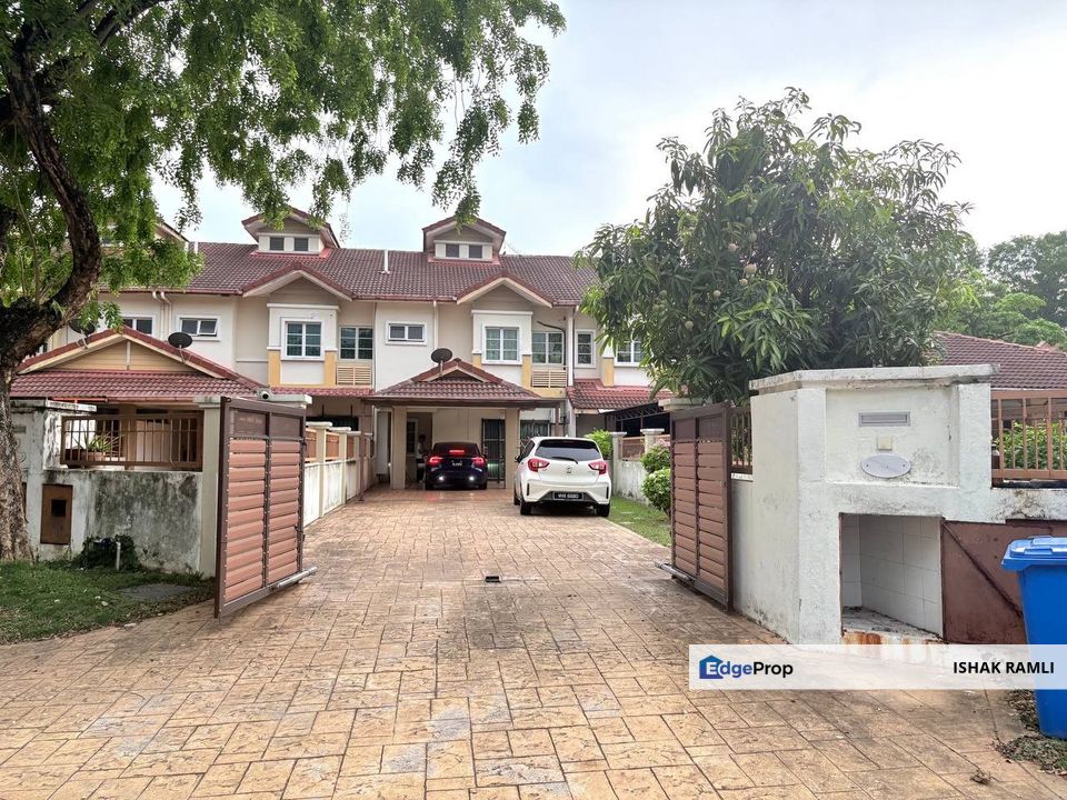 Seksyen 7, Shah Alam, Jalan Kristal Double Storey Terrace House for sale FACING OPEN, BIG LAND, Selangor, Shah Alam