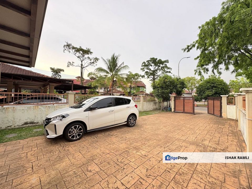 Seksyen 7, Shah Alam, Jalan Kristal Double Storey Terrace House for sale FACING OPEN, BIG LAND, Selangor, Shah Alam