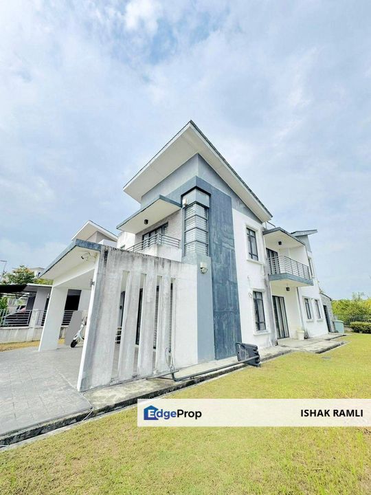 Bukit Saujana, Saujana Utama Double Storey Semi-D House for sale RENOVATED AND EXTENDED, Selangor, Sungai Buloh