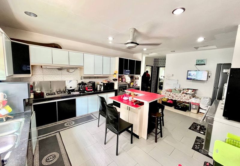 Desa Subang Permai, Seksyen U6, Shah Alam Single Storey Bungalow For Sale Renovated Cantik