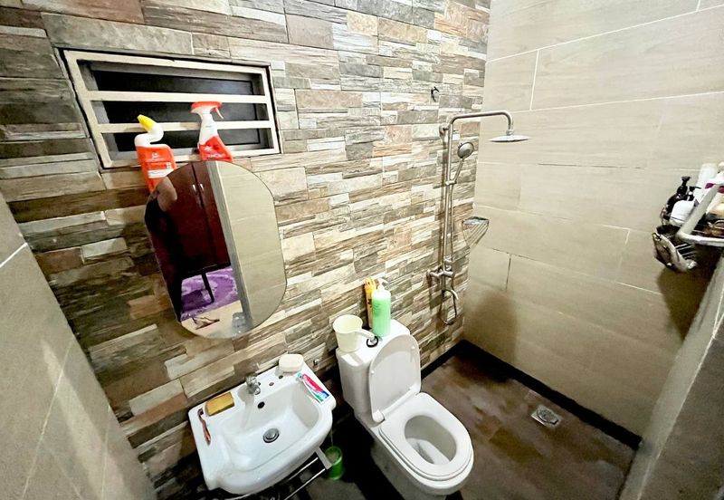 Desa Subang Permai, Seksyen U6, Shah Alam Single Storey Bungalow For Sale Renovated Cantik