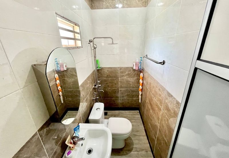 Desa Subang Permai, Seksyen U6, Shah Alam Single Storey Bungalow For Sale Renovated Cantik