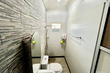 Desa Subang Permai, Seksyen U6, Shah Alam Single Storey Bungalow For Sale Renovated Cantik