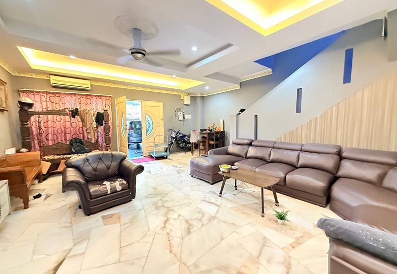 Taman Saujana Puchong