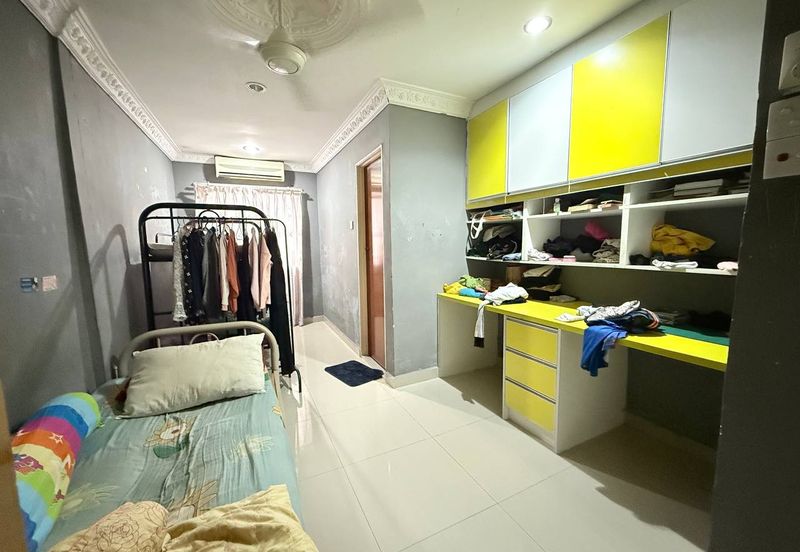 Taman Saujana Puchong