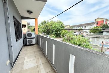 Taman Saujana Puchong