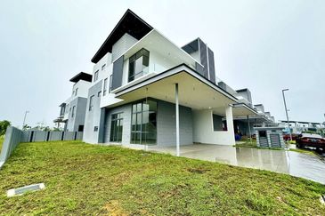 Broadleaf Residences, Hometree