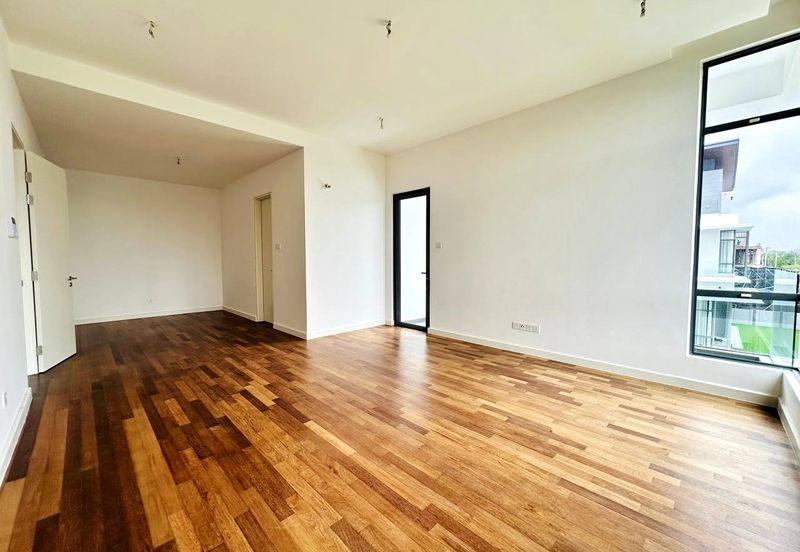 Broadleaf Residences, Hometree