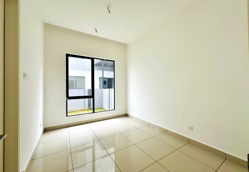 Broadleaf Residences, Hometree