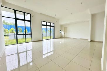 Broadleaf Residences, Hometree