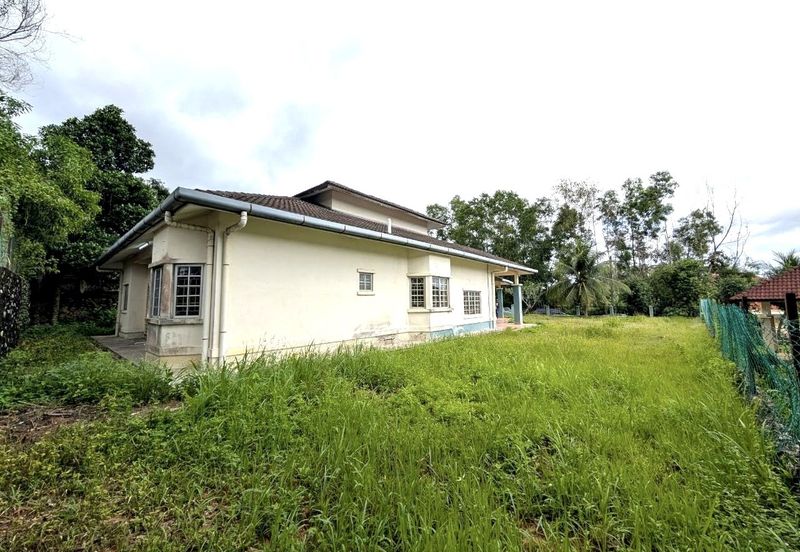 Lorong Mahkota Impian 2/36