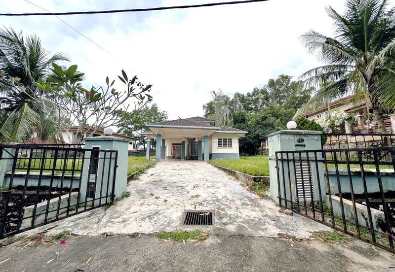 Lorong Mahkota Impian 2/36