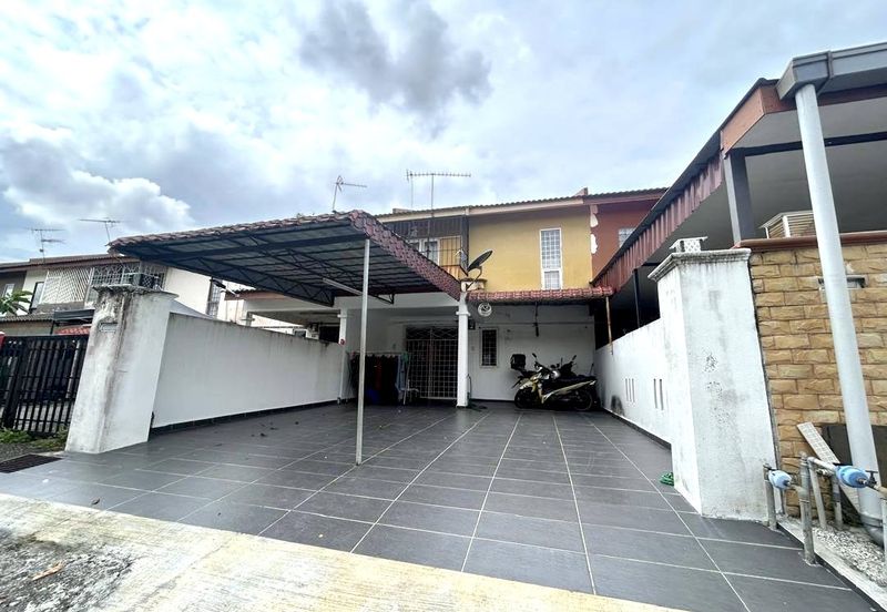 Jalan Semarak, Bukit Beruntung