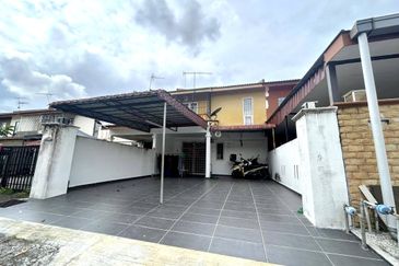 Jalan Semarak, Bukit Beruntung