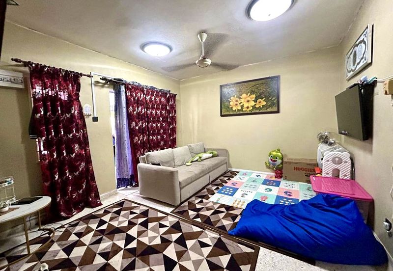 Jalan Semarak, Bukit Beruntung