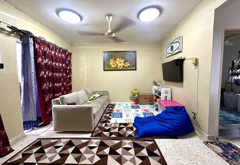 Jalan Semarak, Bukit Beruntung