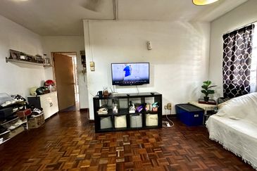 Flat PKNS Seksyen 8