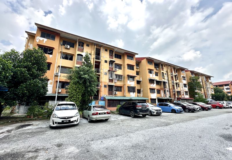 Flat PKNS Seksyen 8