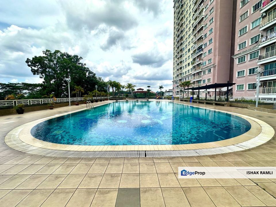 Juta Mines Condominium, Seri Kembangan For Sale Corner Lot Low Level, Selangor, Seri Kembangan