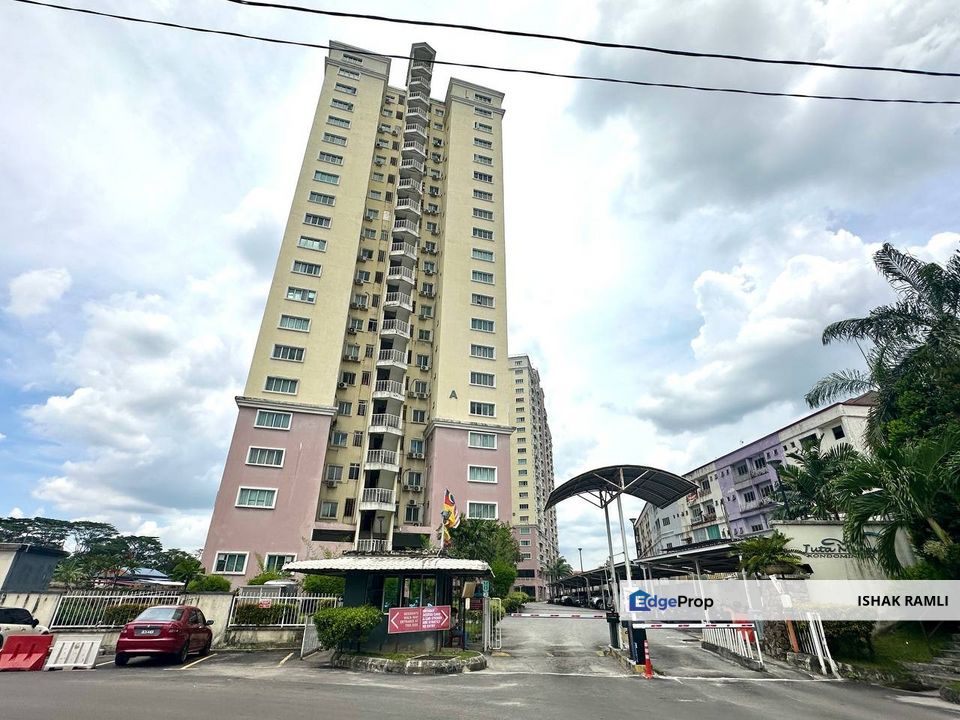 Juta Mines Condominium, Seri Kembangan For Sale Corner Lot Low Level, Selangor, Seri Kembangan