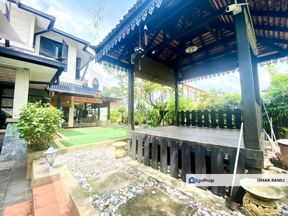 Subang Bestari, Seksyen U5, Shah Alam Double Storey Semi-D House For sale Renovated and Extended Kitchen Area, Selangor, Shah Alam