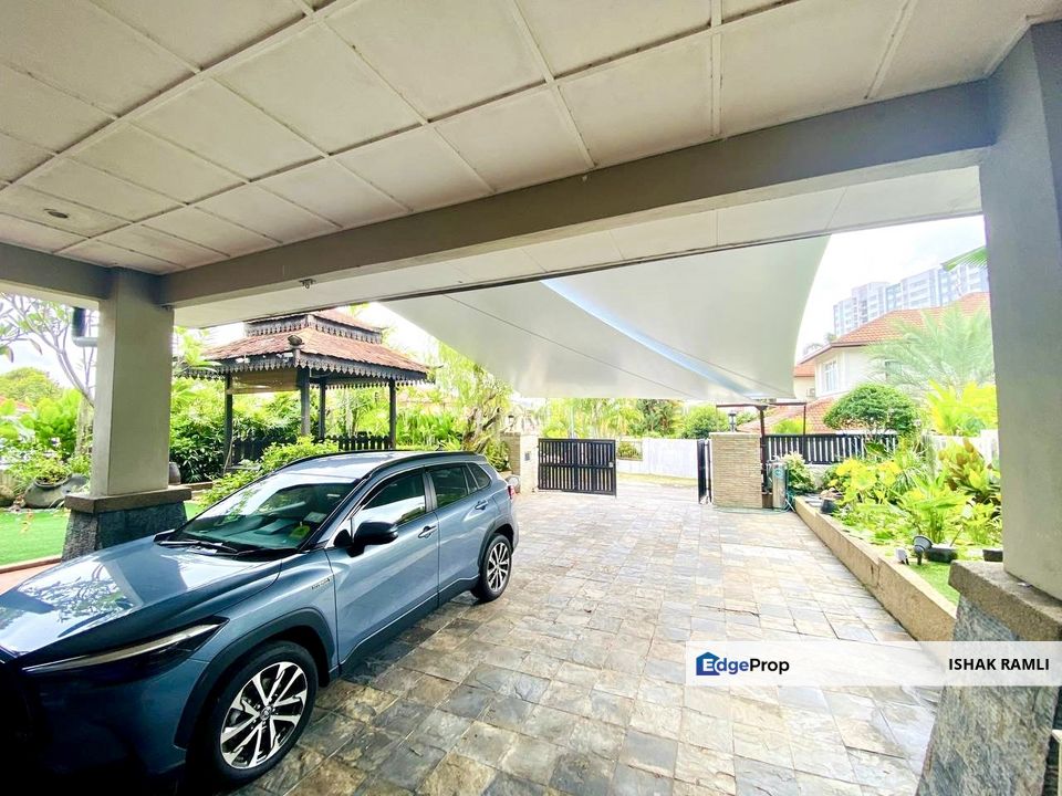 Subang Bestari, Seksyen U5, Shah Alam Double Storey Semi-D House For sale Renovated and Extended Kitchen Area, Selangor, Shah Alam