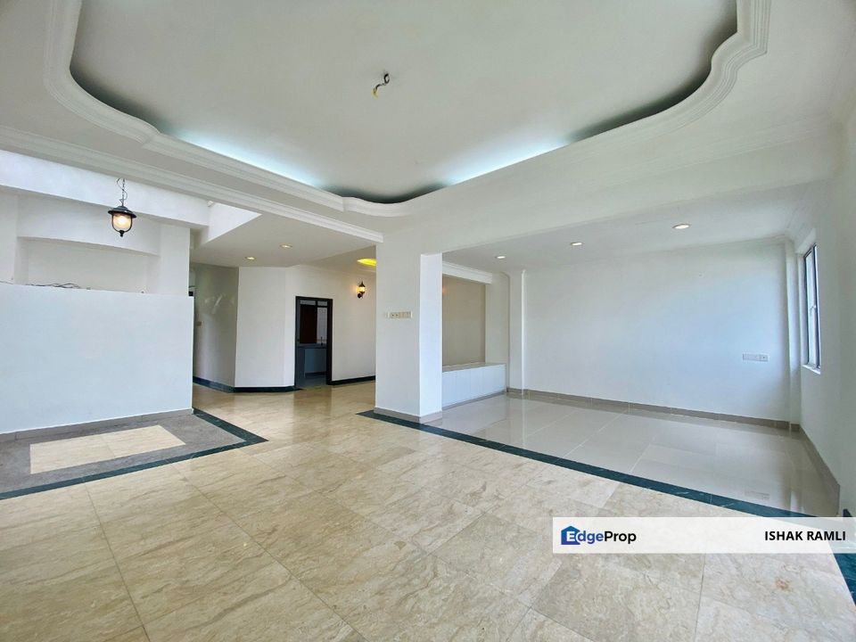 Wangsa Ukay, Ampang Double Storey Superlink House freehold and below market, Selangor, Ampang