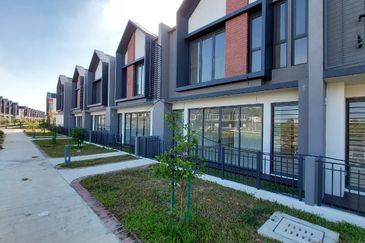 2 Sty link house @ Ilham Residence, Elmina East, Shah Alam for sale