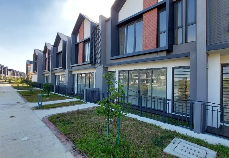 2 Sty link house @ Ilham Residence, Elmina East, Shah Alam for sale