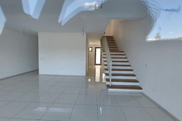 2 Sty link house @ Ilham Residence, Elmina East, Shah Alam for sale