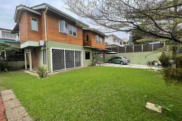 2 Storey Bungalow at Bangsar (Lrg Kemaris area) @Bukit Bangraya for Sale