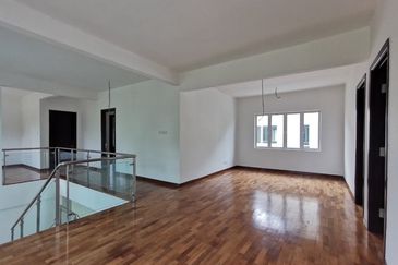 Villa Heights @ Equine Park