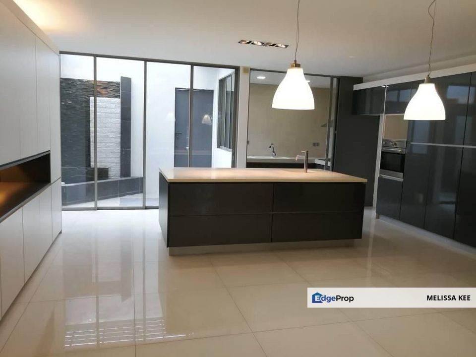 3 sty  link house at Jalan Kasah, Medan Damansara, Dsara Heights for sale , Kuala Lumpur, Damansara