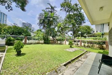 Bangsar, Lucky Garden , 2 sty Semi Detached for Sale 