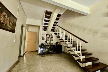 Bangsar, Lucky Garden , 2 sty Semi Detached for Sale 