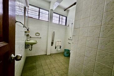 Bangsar, Lucky Garden , 2 sty Semi Detached for Sale 