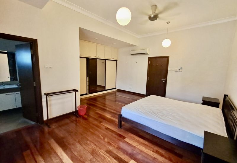 Bangsar, Taman SA . 2 sty  Super Link house  