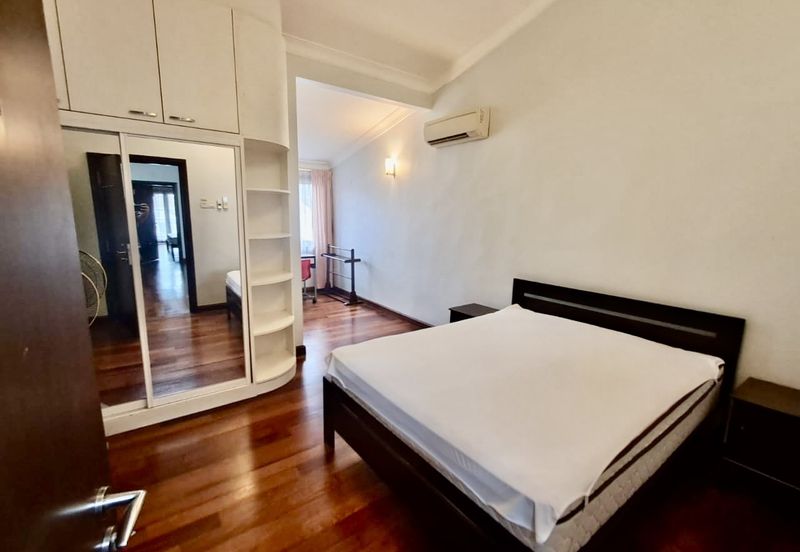 Bangsar, Taman SA . 2 sty  Super Link house  