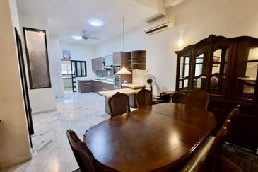 Bangsar, Taman SA . 2 sty  Super Link house  