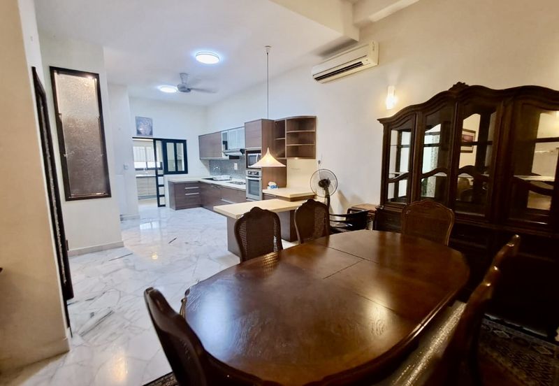 Bangsar, Taman SA . 2 sty  Super Link house  