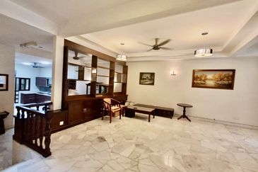 Bangsar, Taman SA . 2 sty  Super Link house  