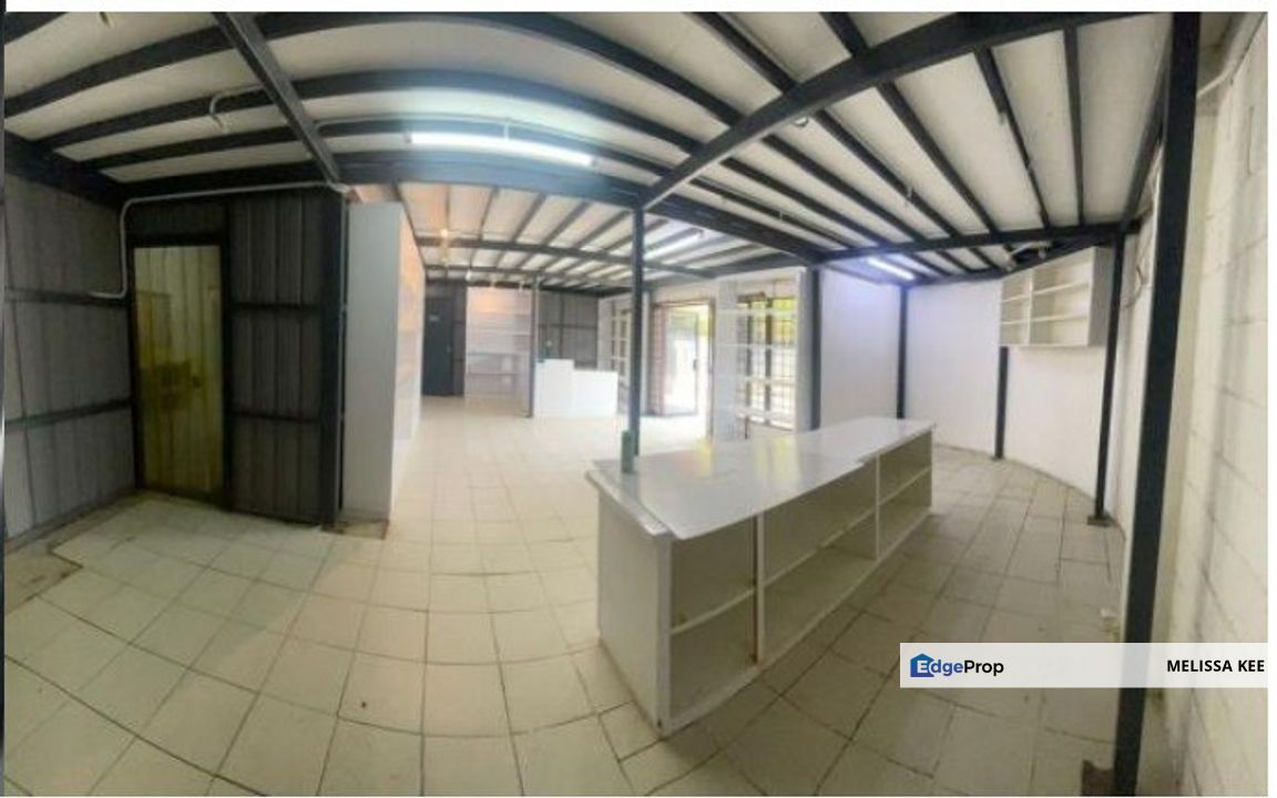 Below market price - Windmill Upon Hills Serviced Residence for Sale , Pahang, Genting Highlands