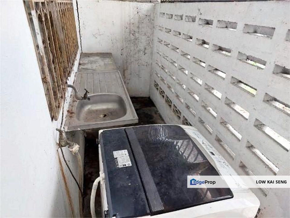 Single Storey Link House at Sec 14/3 for Sale, Selangor, Petaling Jaya