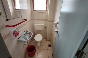 Subang Perdana Goodyear Court 10