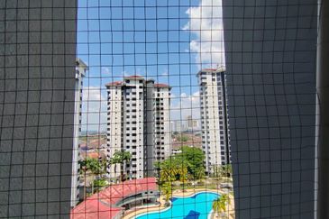 Mewah View Luxurious Apartments