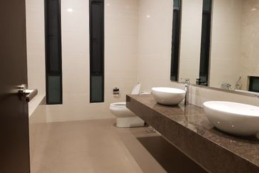 Isola Villa @ Senibong Cove